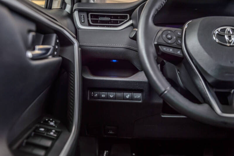 2020 Toyota RAV4 Limited