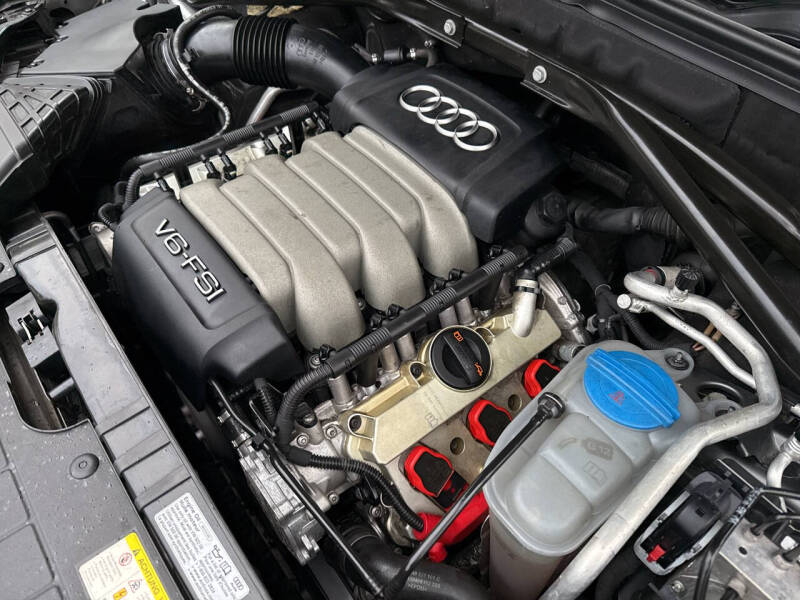 2012 Audi Q5 3.2 quattro Premium Plus