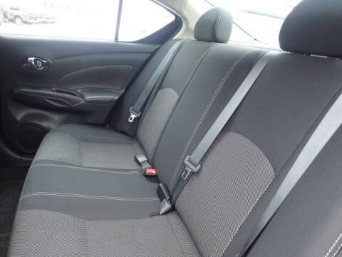 2017 Nissan Versa 1.6 S