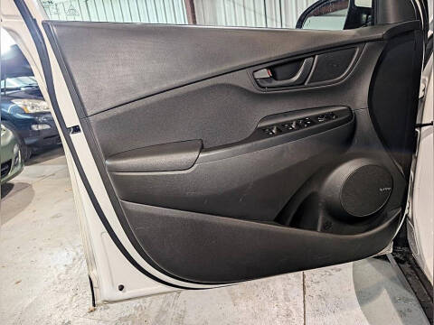 2021 Hyundai Kona SEL Plus