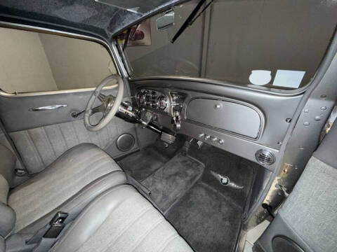 1933 Pontiac Sedan