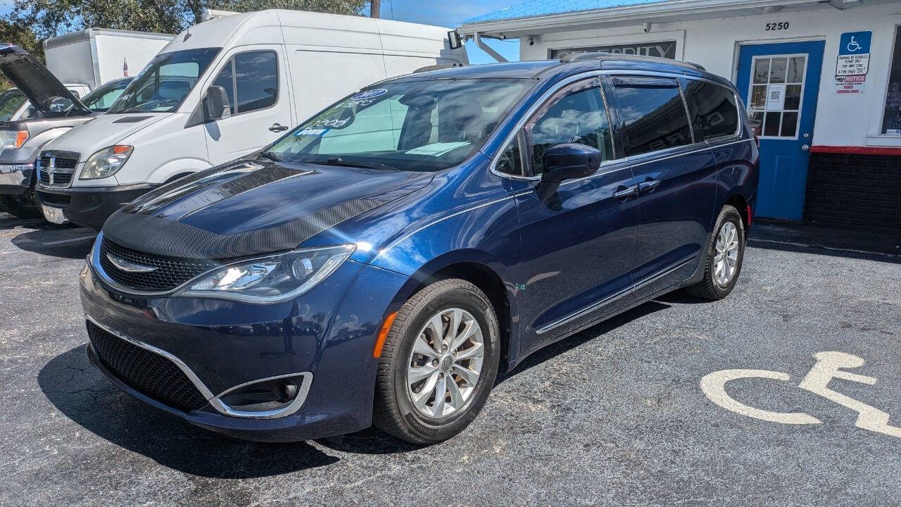 2017 Chrysler Pacifica for sale at Celebrity Auto Sales in Fort Pierce, FL