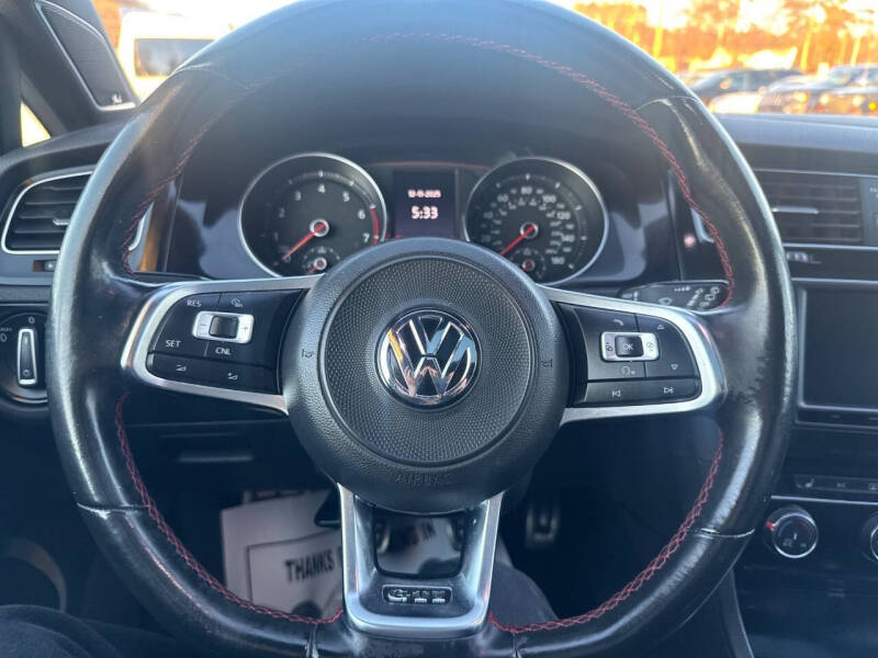 2017 Volkswagen Golf GTI SE