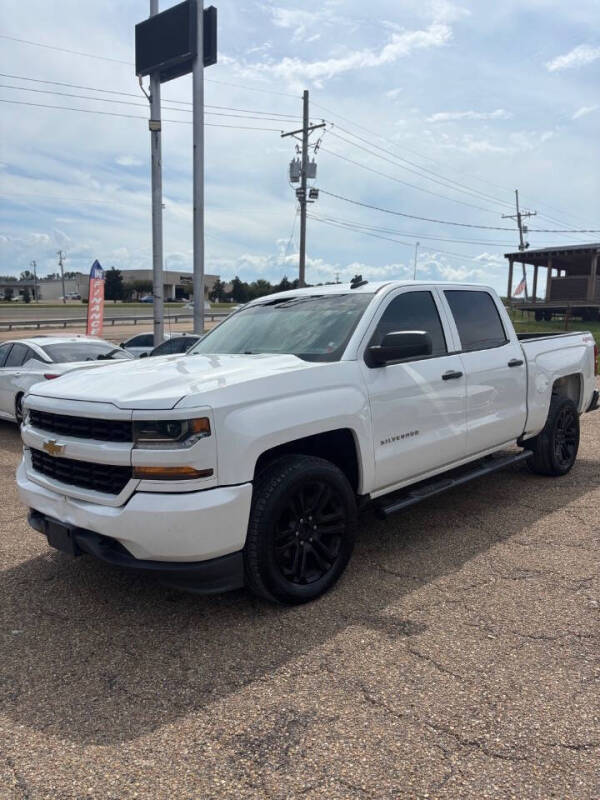 2018 Chevrolet Silverado 1500 Custom