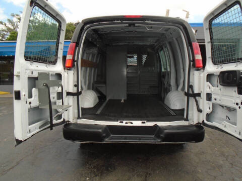 2017 Chevrolet Express 2500