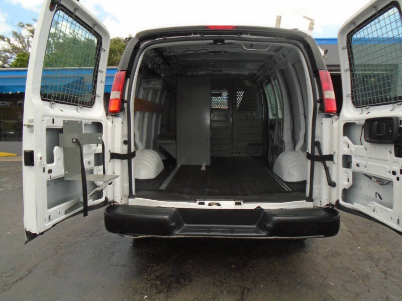 2017 Chevrolet Express 2500