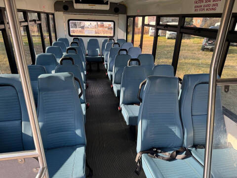 2017 Ford E-Series E-450 SD