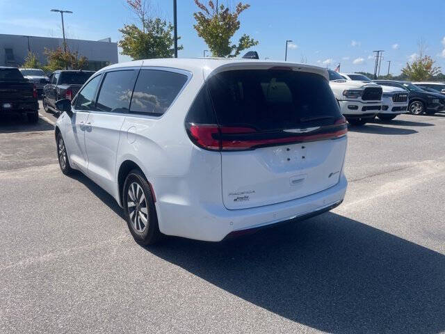 2025 Chrysler Pacifica Plug-In Hybrid