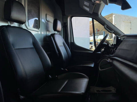 2023 Ford Transit