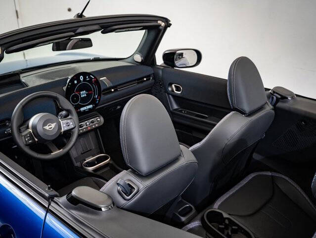 2026 MINI Convertible