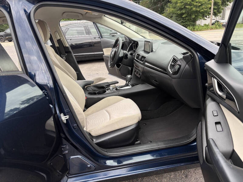 2016 Mazda MAZDA3 i Sport