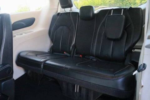 2020 Chrysler Voyager LXi