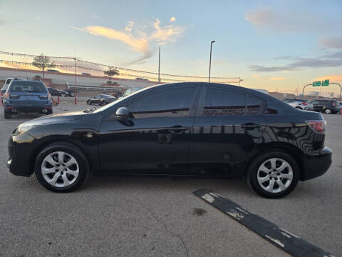 2013 Mazda MAZDA3 i SV