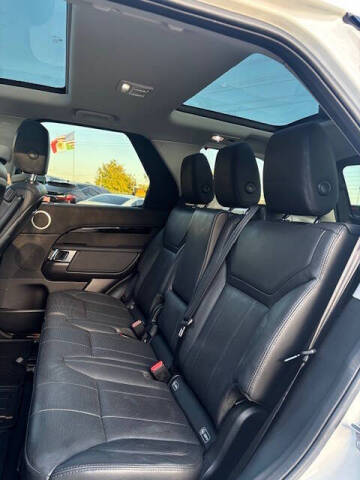 2017 Land Rover Discovery SE