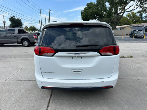 2019 Chrysler Pacifica Touring L