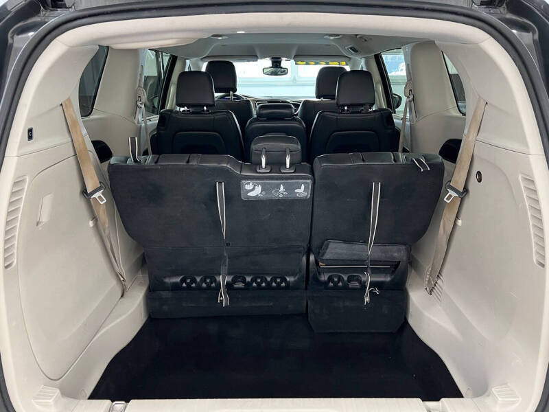 2017 Chrysler Pacifica Touring-L