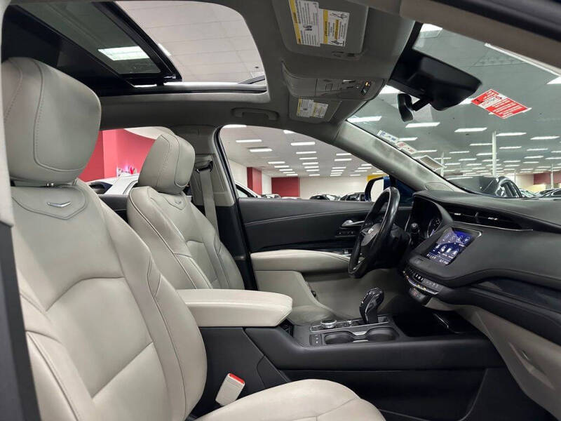 2019 Cadillac XT4 Premium Luxury