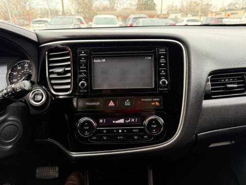 2016 Mitsubishi Outlander SE