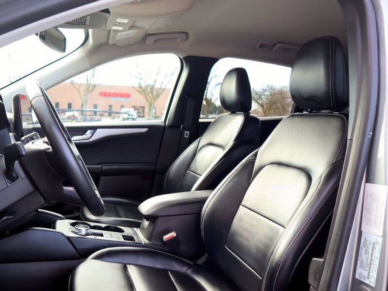 2023 Ford Escape Platinum
