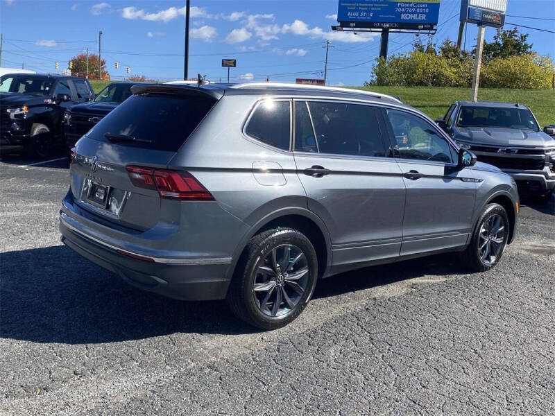 2022 Volkswagen Tiguan SE