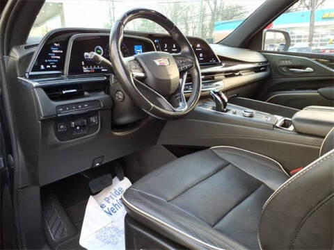 2022 Cadillac Escalade Sport