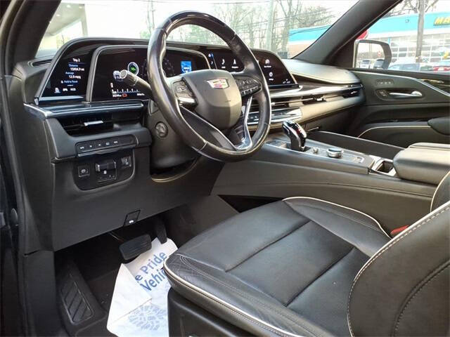 2022 Cadillac Escalade Sport