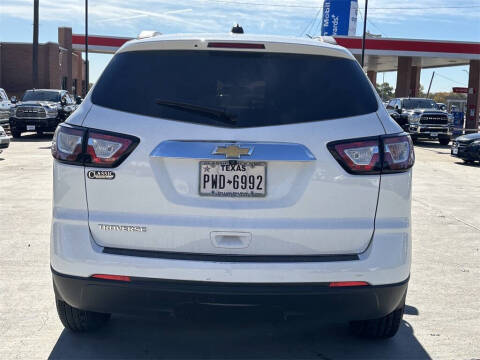 2017 Chevrolet Traverse LS