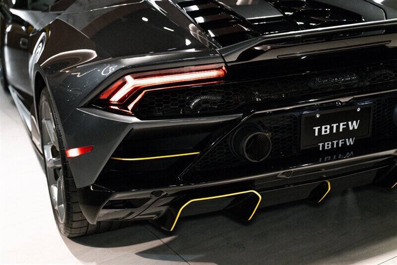 2023 Lamborghini Huracan EVO Spyder