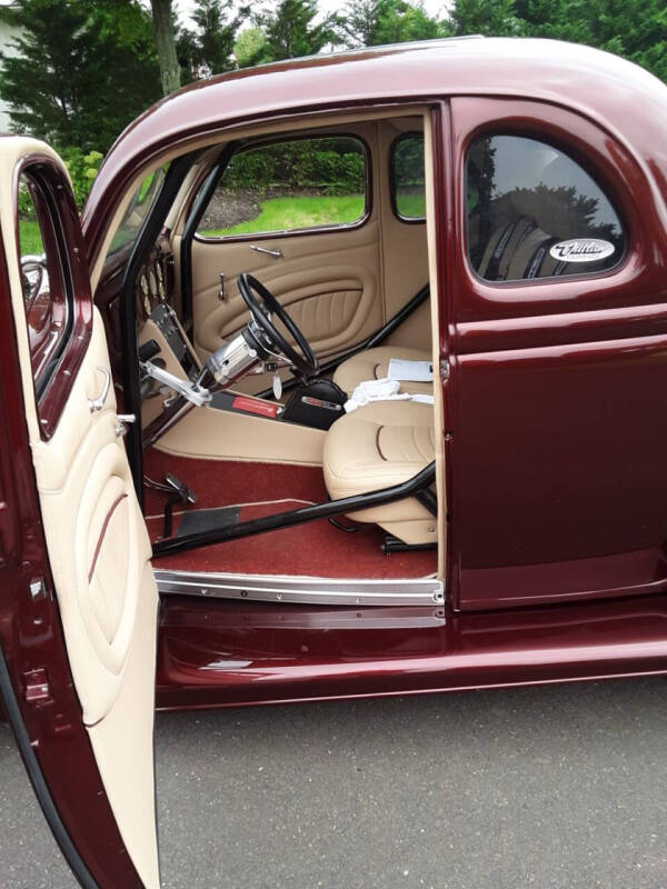 1936 Ford Custom Deluxe