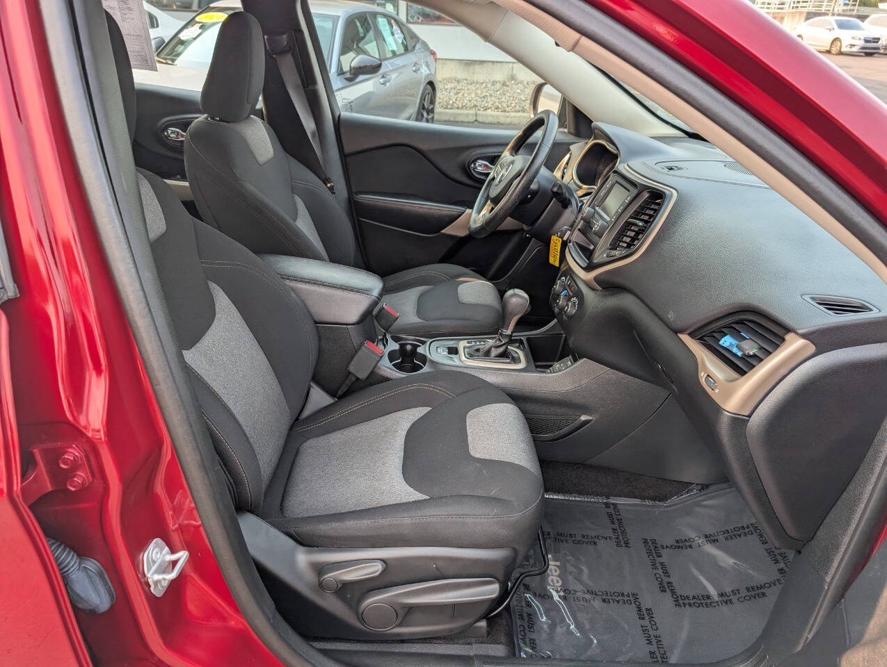 used 2017 Jeep Cherokee car, priced at $10,799