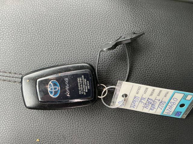 2022 Toyota RAV4 Hybrid XLE Premium