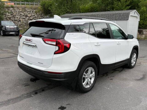 2024 GMC Terrain SLE