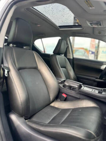 2013 Lexus CT 200h