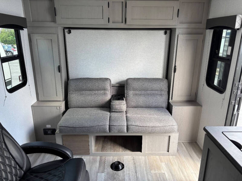 2024 Coachmen RV Clipper 18FQ