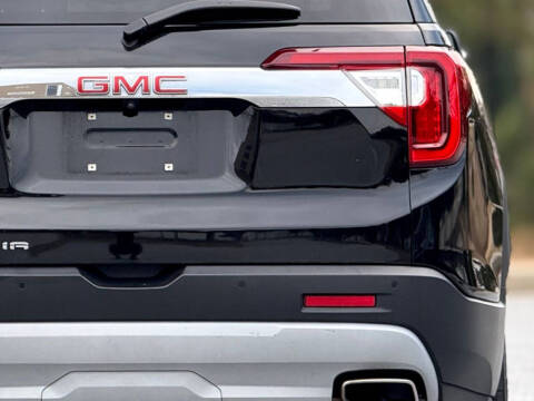 2023 GMC Acadia SLT