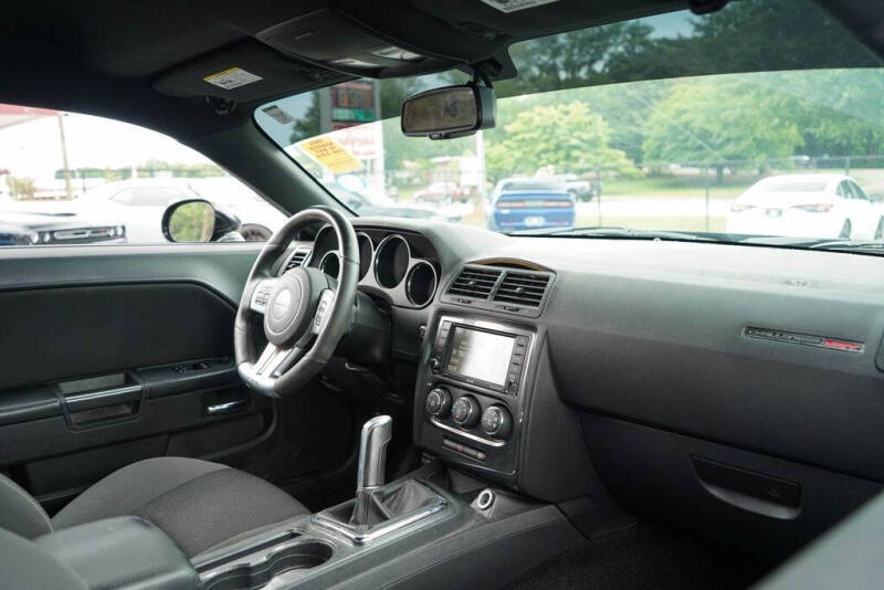 2014 Dodge Challenger SRT8 Core