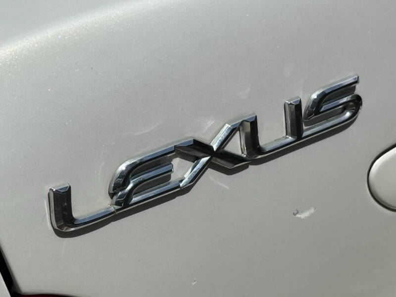 2004 Lexus LS 430