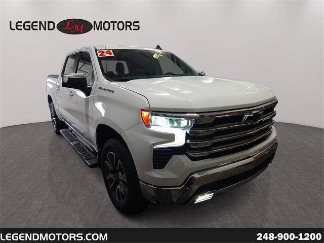 2024 Chevrolet Silverado 1500 LT's photo