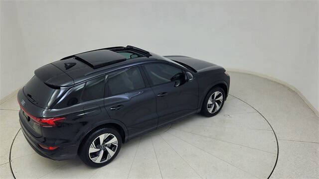 2025 Audi Q6 e-tron quattro Premium Plus