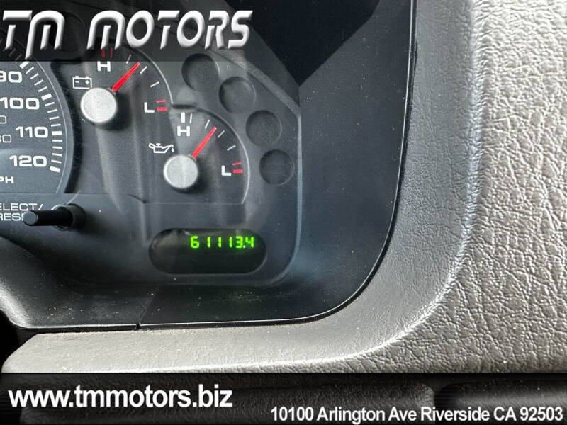 2004 Ford Explorer XLS