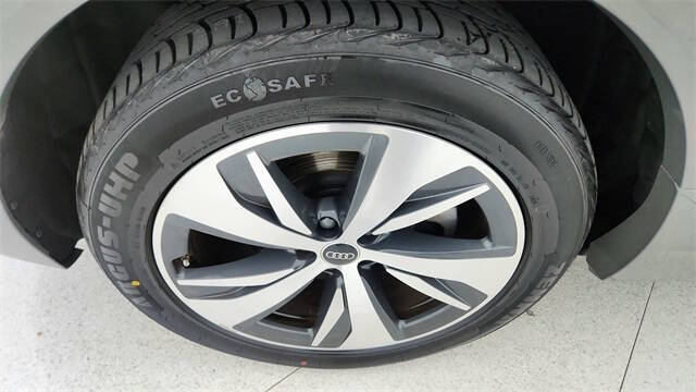 2024 Audi Q8 e-tron quattro Premium