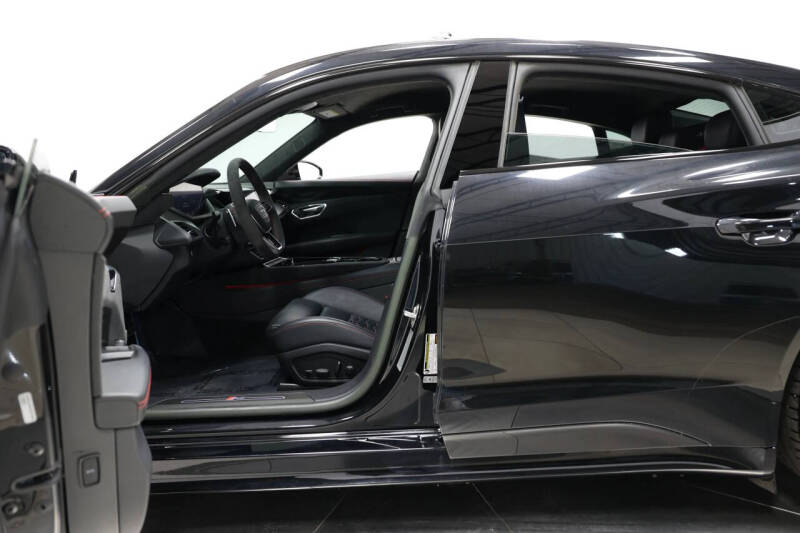 2022 Audi RS e-tron GT quattro