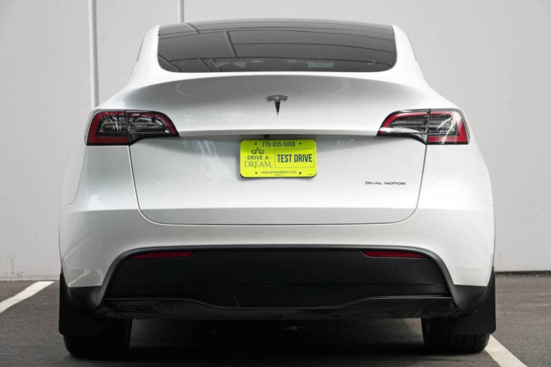 2023 Tesla Model Y Long Range