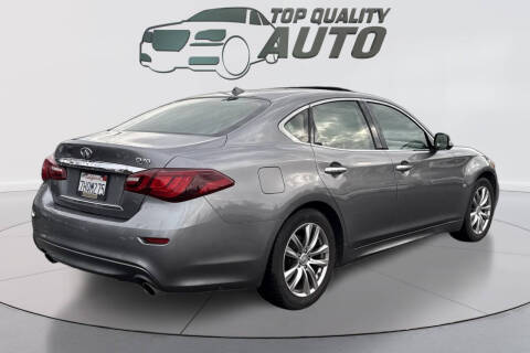 2015 Infiniti Q70 3.7