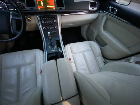 2009 Lincoln MKS