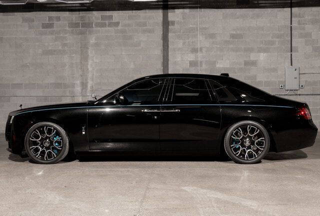 2022 Rolls-Royce Black Badge Ghost
