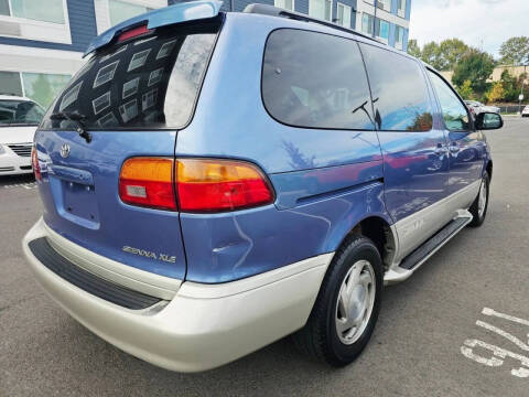 2000 Toyota Sienna