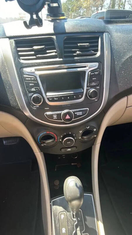 2016 Hyundai Accent SE