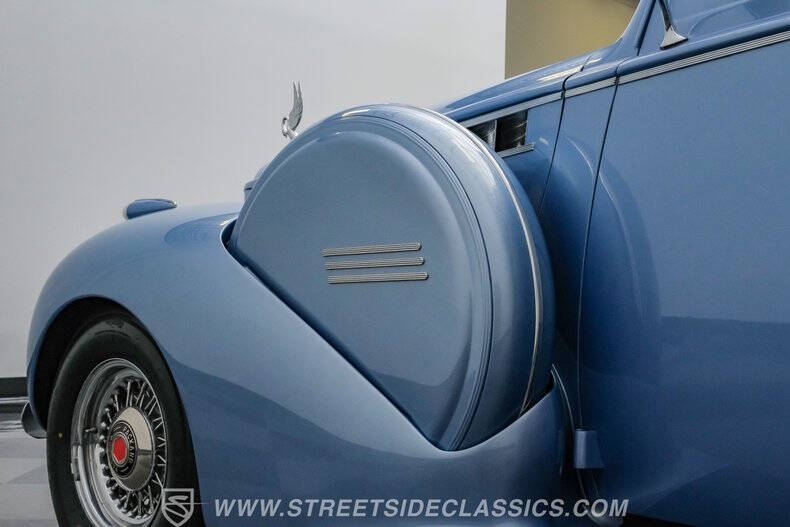 1940 Packard 120