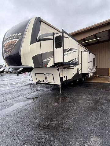 2018 Forest River Sierra